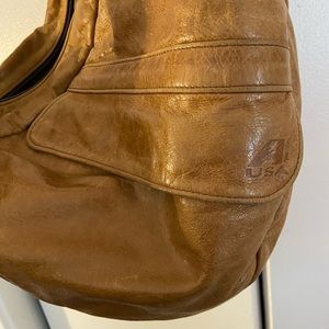 Ameribag Healthy Back XL sling bag - leather EUC